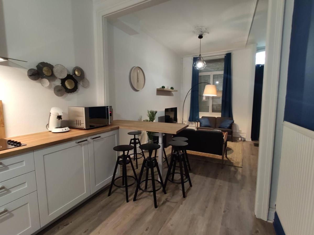 Residence Place Verte - Situe Au Pied Du Musee De Βαλενσιέν Εξωτερικό φωτογραφία
