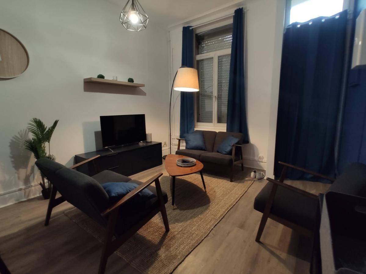 Residence Place Verte - Situe Au Pied Du Musee De Βαλενσιέν Εξωτερικό φωτογραφία